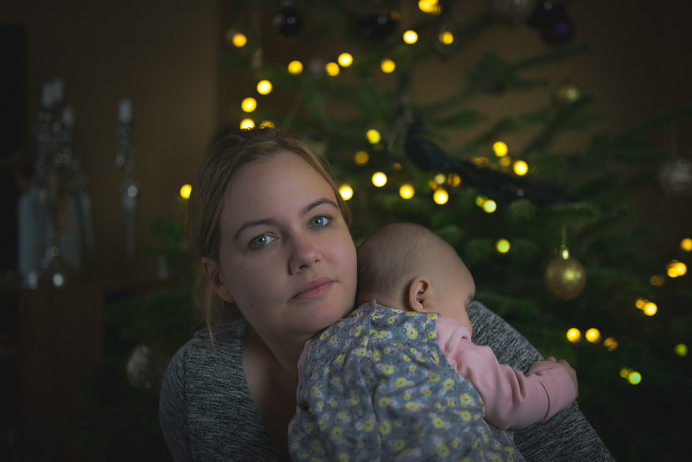 Mum and newborn photography