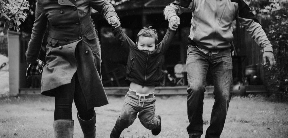 black and white family photography Reading Berkshire