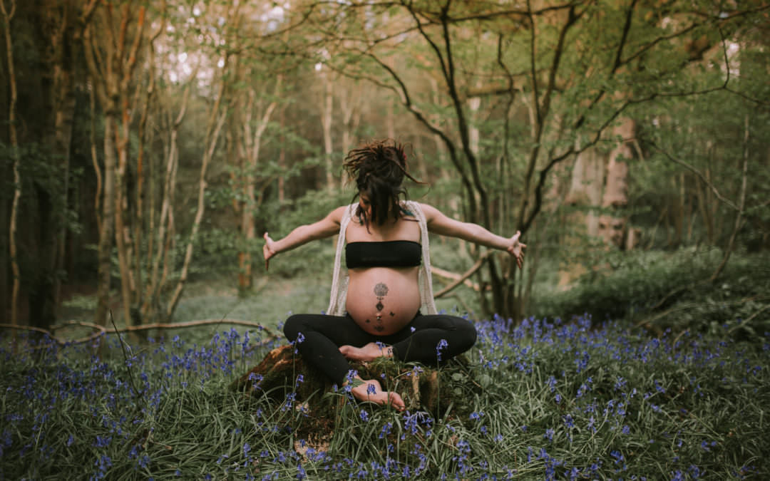 Maternity Photo Session – Sulham Woods Berkshire