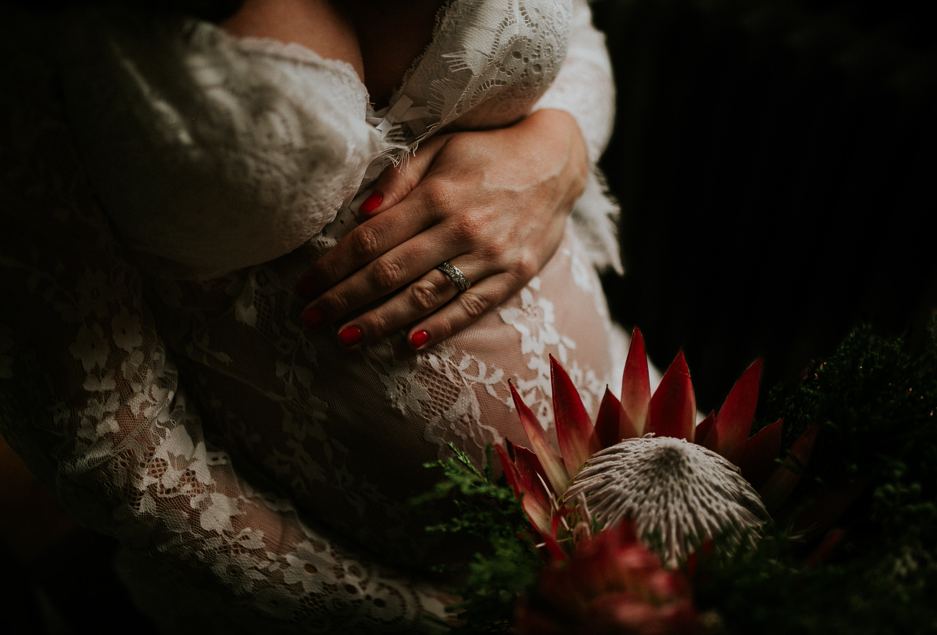 Sensual Styled Maternity Photography - Sapna Odlin