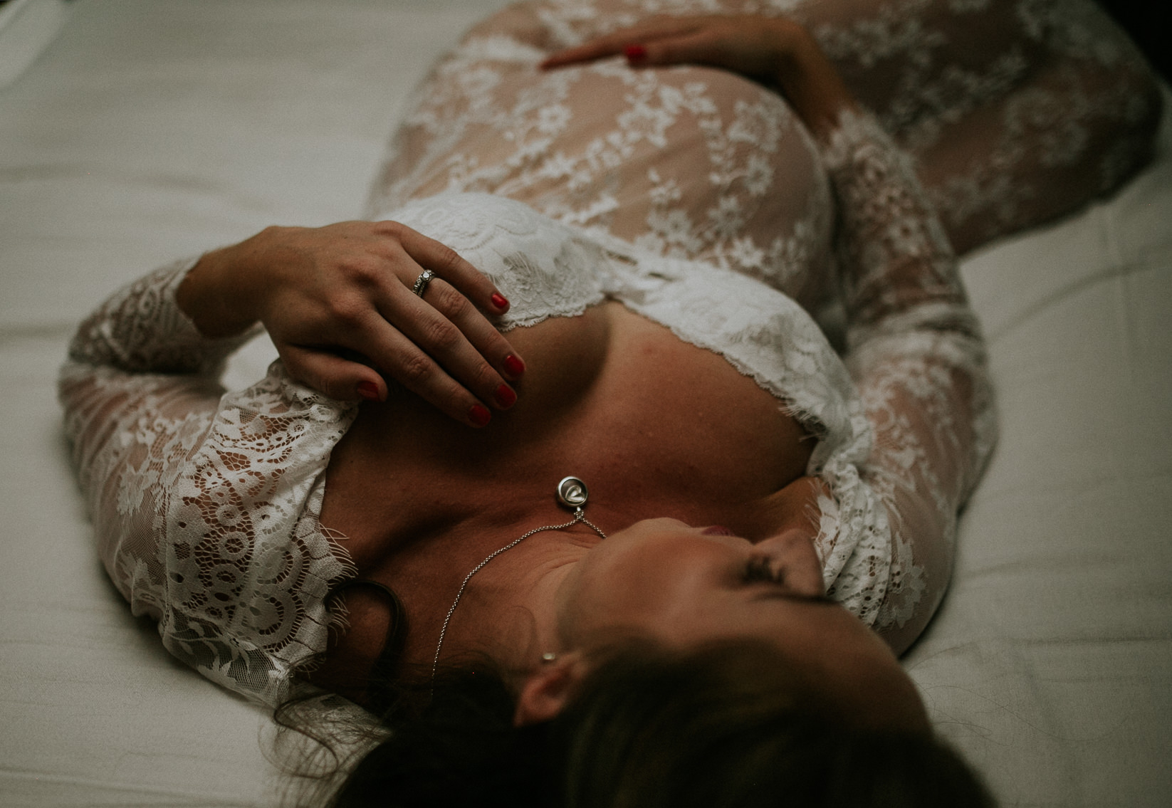 Sensual Styled Maternity Photography - Sapna Odlin